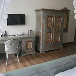 Burggartenpalais Hotell 4*