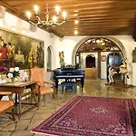 Burggartenpalais Hotell 4*