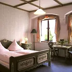 Burggartenpalais 4*
