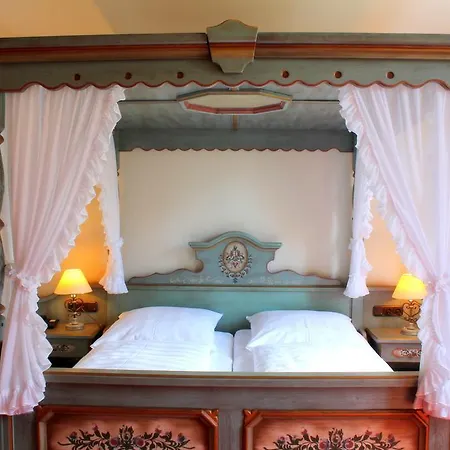فندق Burggartenpalais 4*