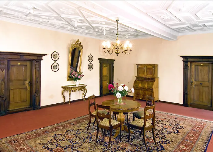 فندق Burggartenpalais 4*